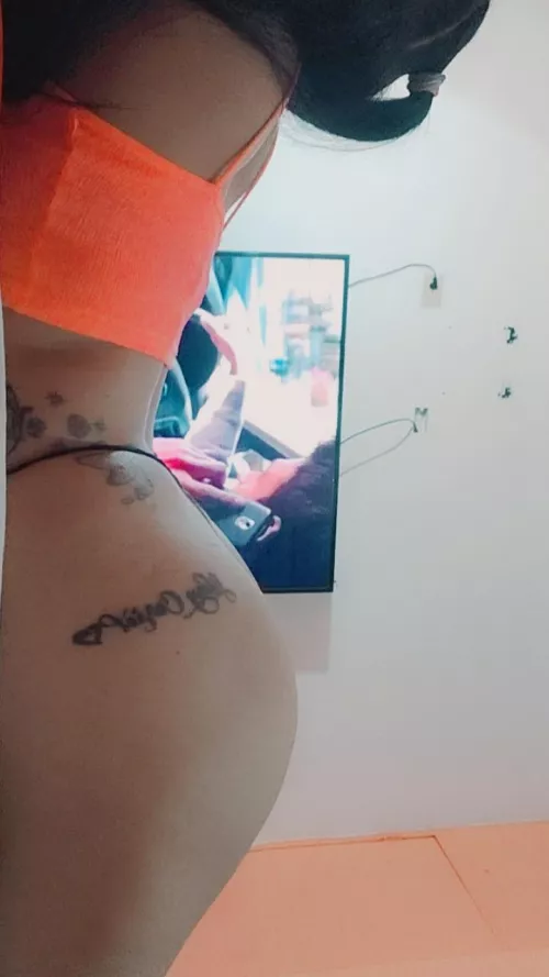 [F4M] sexy latina😈 [Selling] video calls- nude photos and videos - sexting - GFE- Anal - lesbian content - sex tape - personalized videos - fetish💋 [available] kik: michellsexy26 / Snap: romario.c13 I check on alive