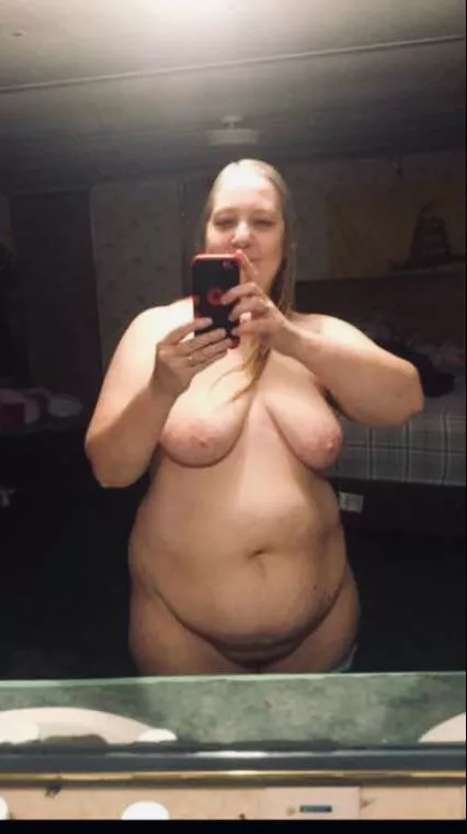 F55 fresh out of the shower so let’s get naughty dirty babes😉