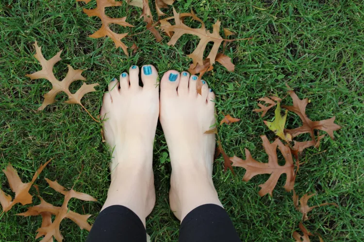 Fall Feet Fall Feet