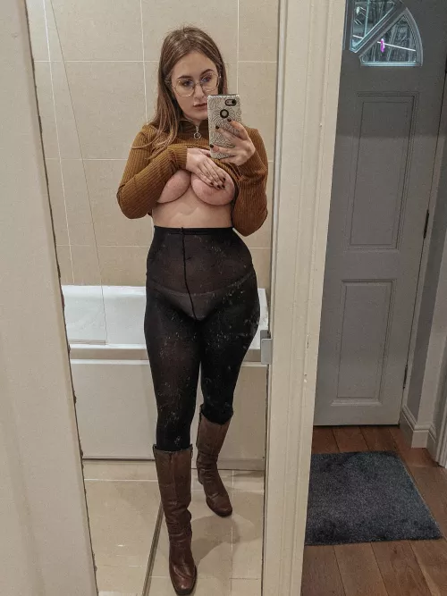 Fall means pantyhose π€π