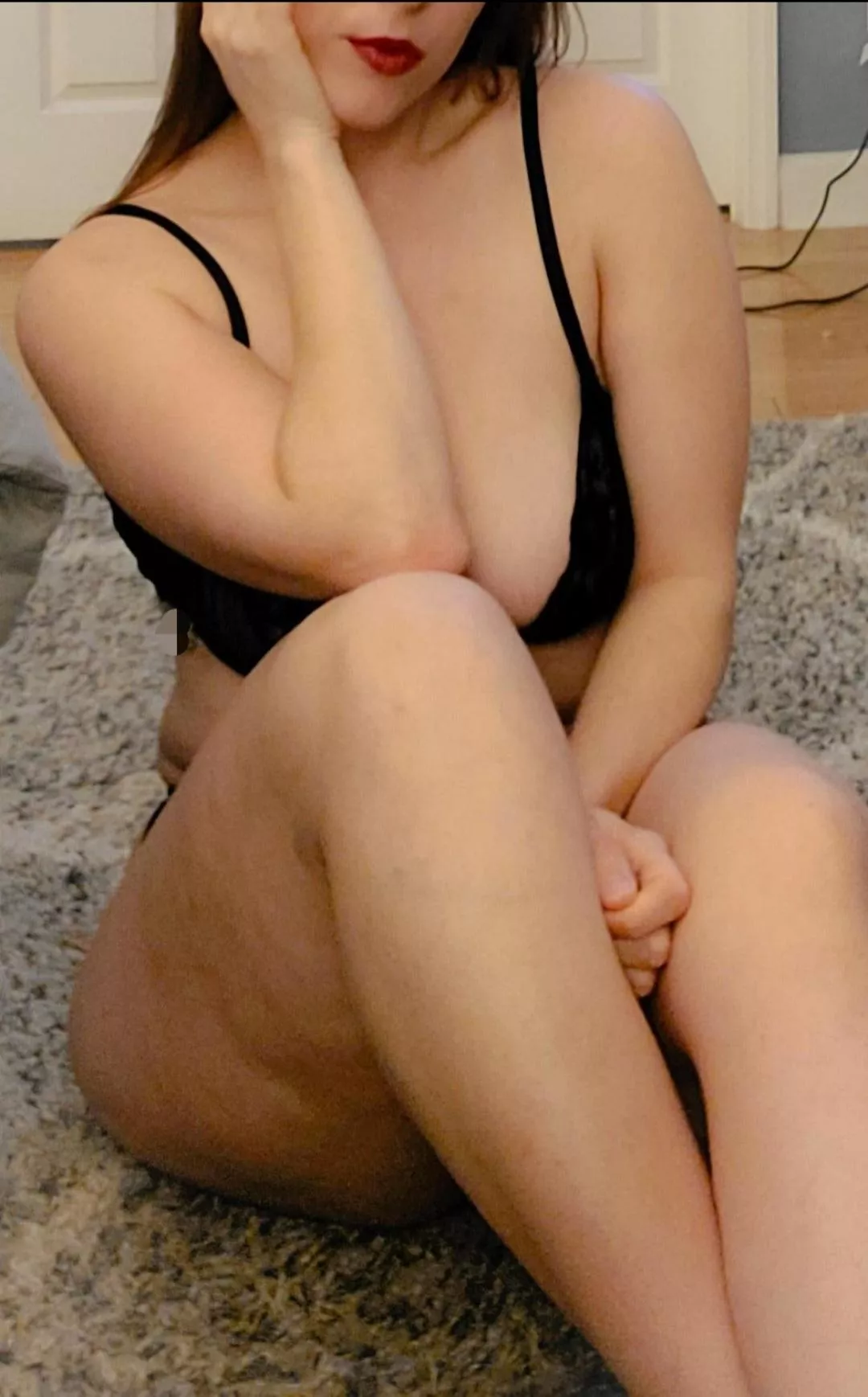 Fans of alliteration? How about Mild Milf Monday Fans of alliteration? How about Mild Milf Monday