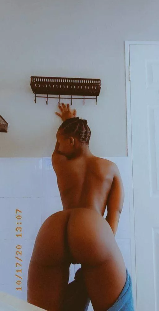 Fat Butt Nude