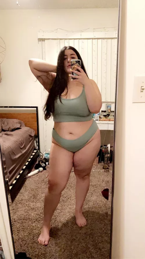 fat girls need luv too