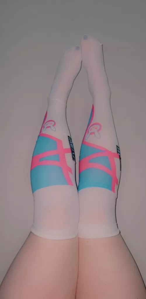 Feel cutes..hope someone likes these on me =)