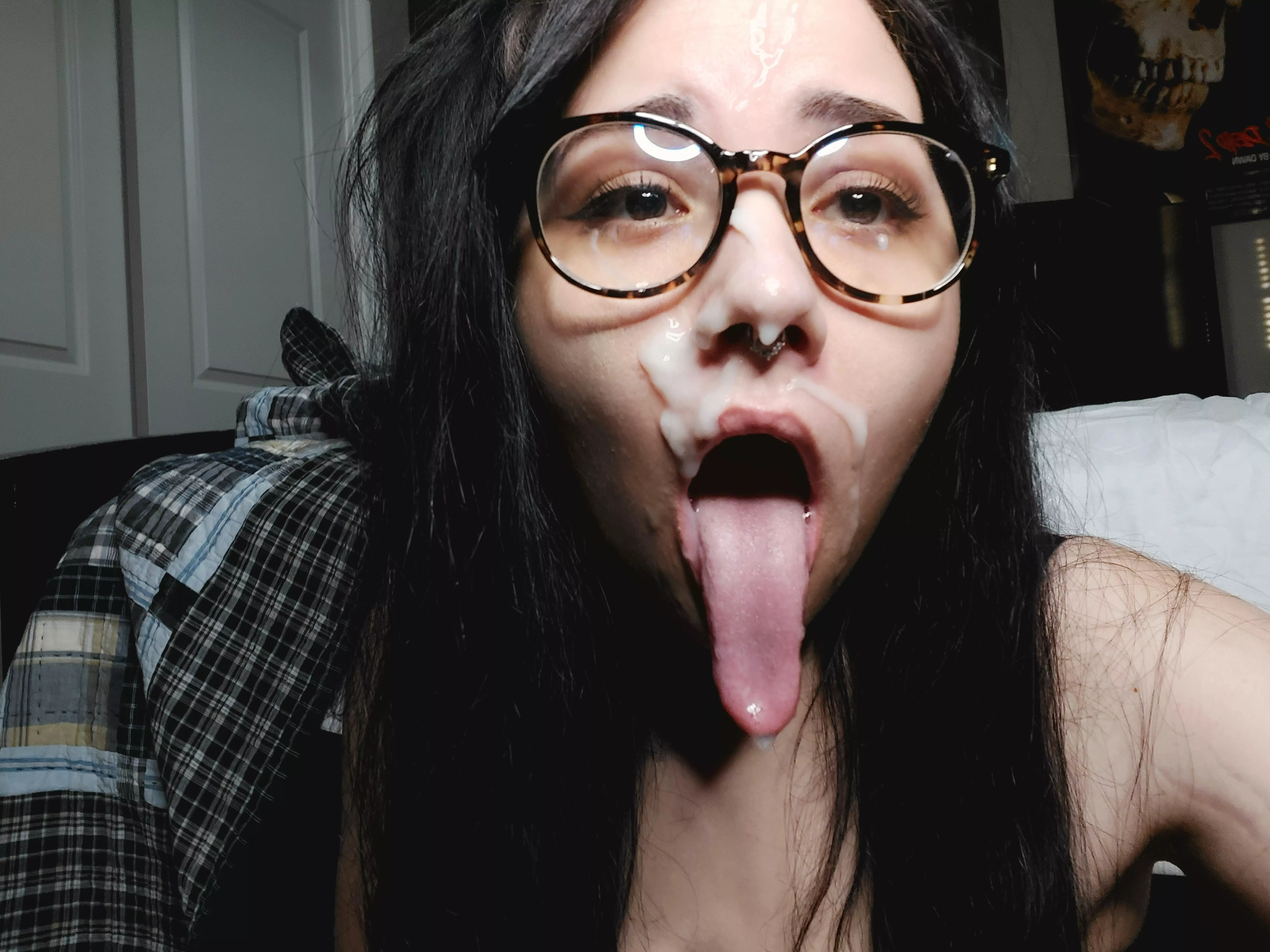 feel so cute with cum on my face ;) feel so cute with cum on my face ;)