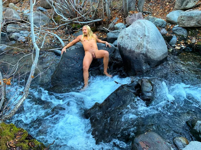 Feel that fresh water running on your naked skin π