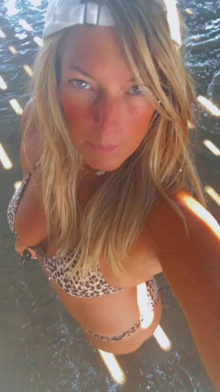Feelin the Wind in my hair and the Sun on my skin.. what a beautiful day! Feelin the Wind in my hair and the Sun on my skin.. what a beautiful day!