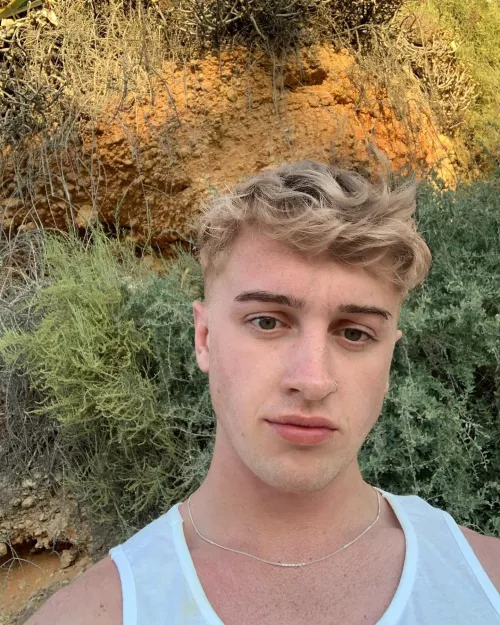 Feeling chilled out @ the beach 😊