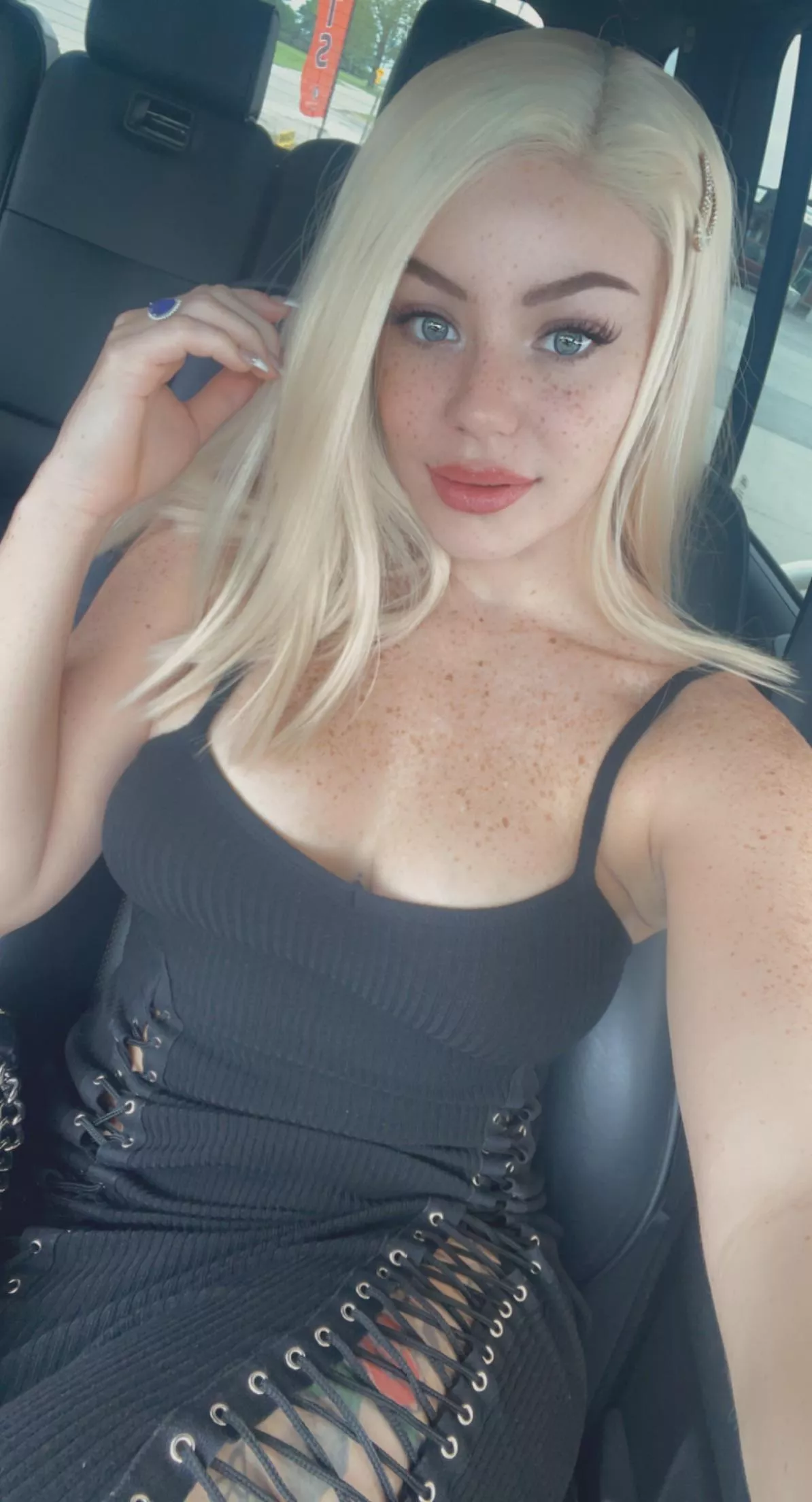 Feeling cute π Feeling cute π