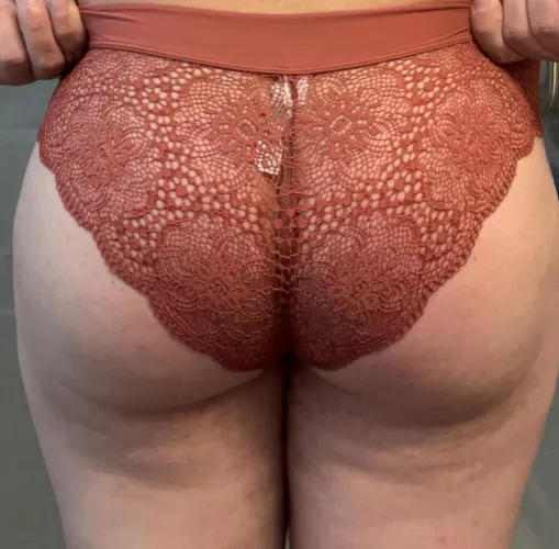 Feeling extra breedable in these Feeling extra breedable in these