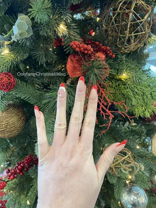 Feeling festive and sexy ?