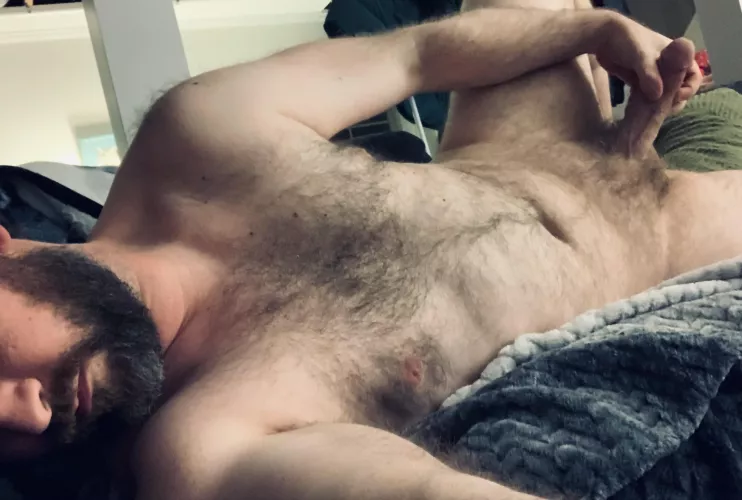 Feeling lazy and a little post-holiday sauced; letโs take advantage of each other