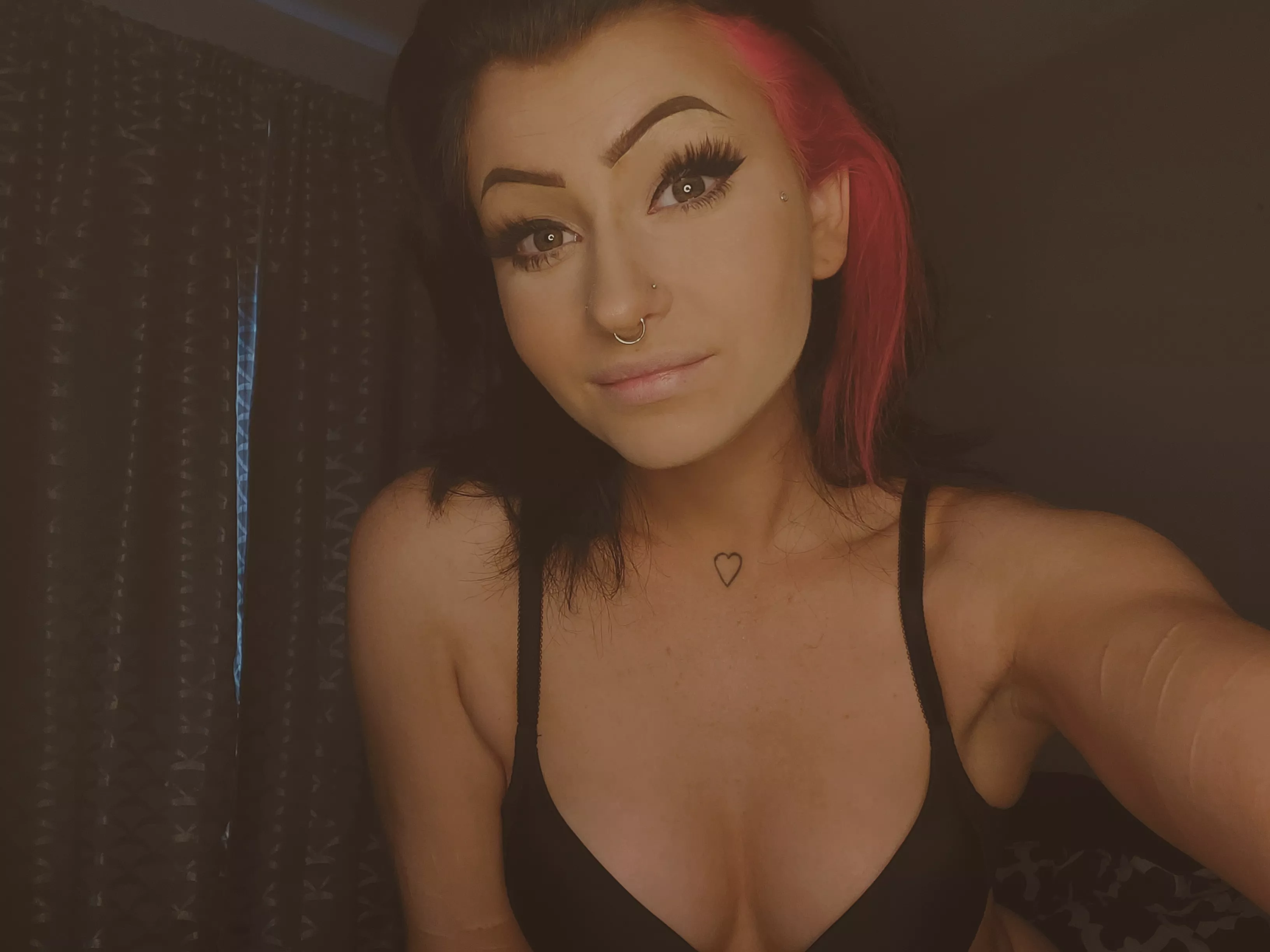 Feeling like an angel in my new VS bra🙈💕