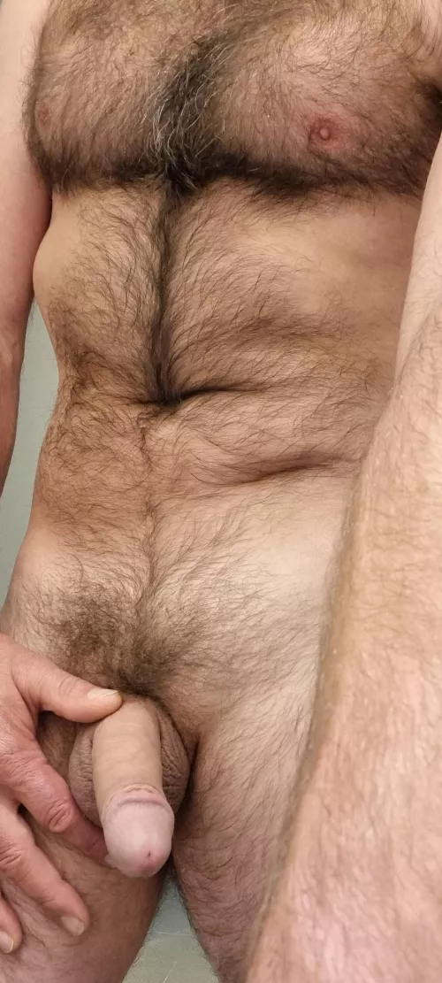 Feeling like i need fur rub any volunteers out there ๐ค