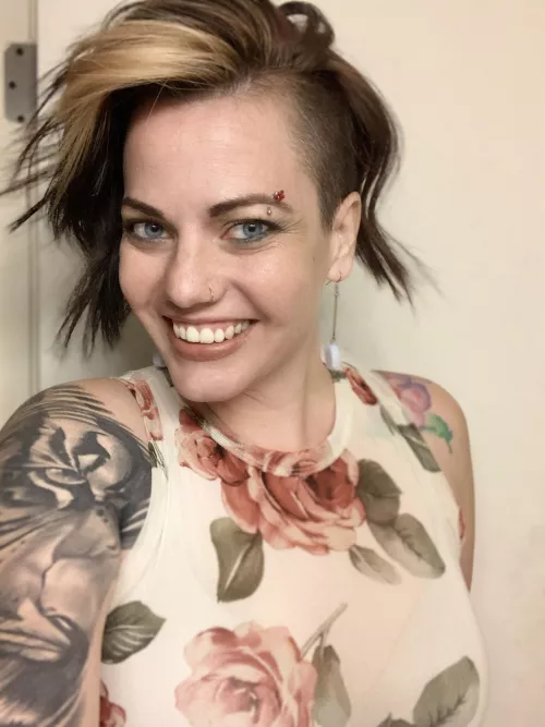 Feeling like smiling today. (35f)