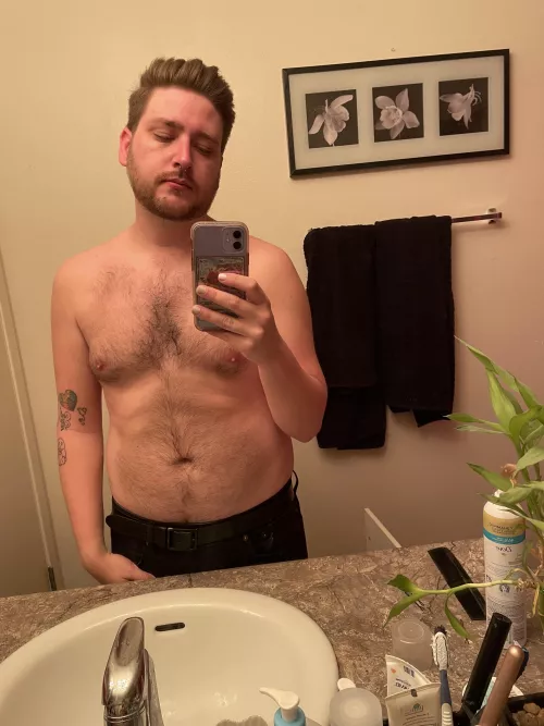 Feeling myself more and more lately 😌