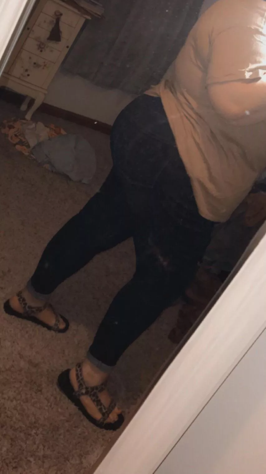 Feeling peachy Feeling peachy