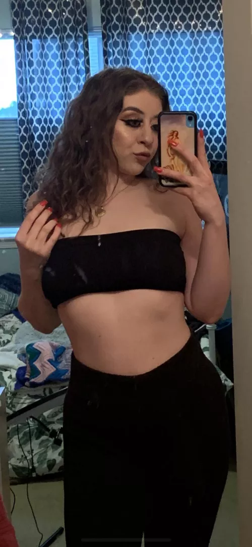 Feeling playful ?? [24F] [OC]