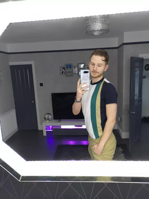 Feeling pretty good about myself in this outfit