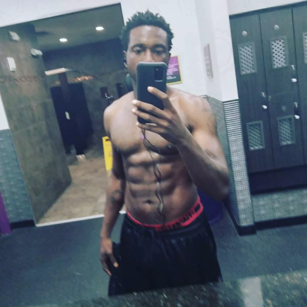 Feeling sexy these days (m)