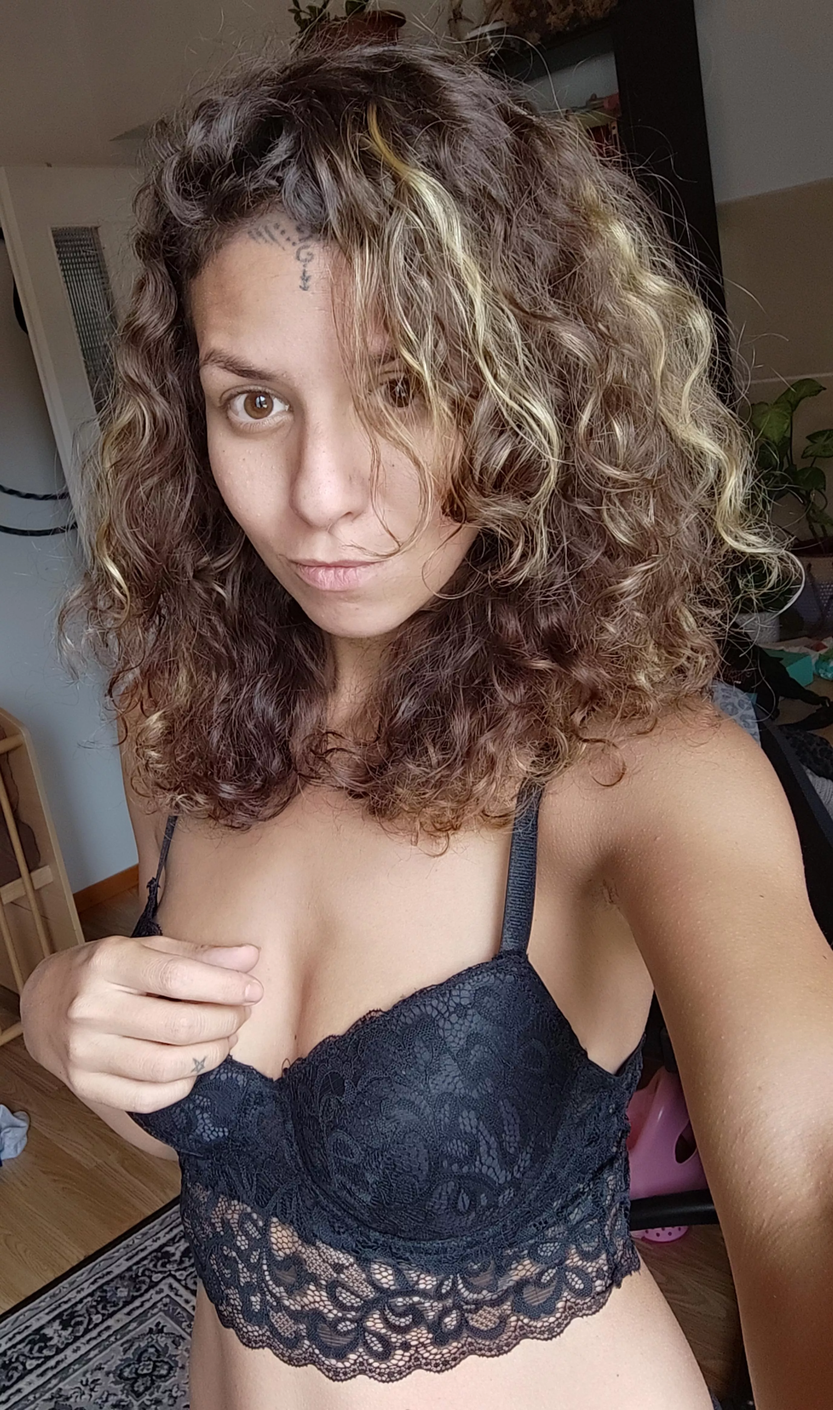 feeling very sexy with my new haircolor 🔥🔥🔥 feeling very sexy with my new haircolor 🔥🔥🔥