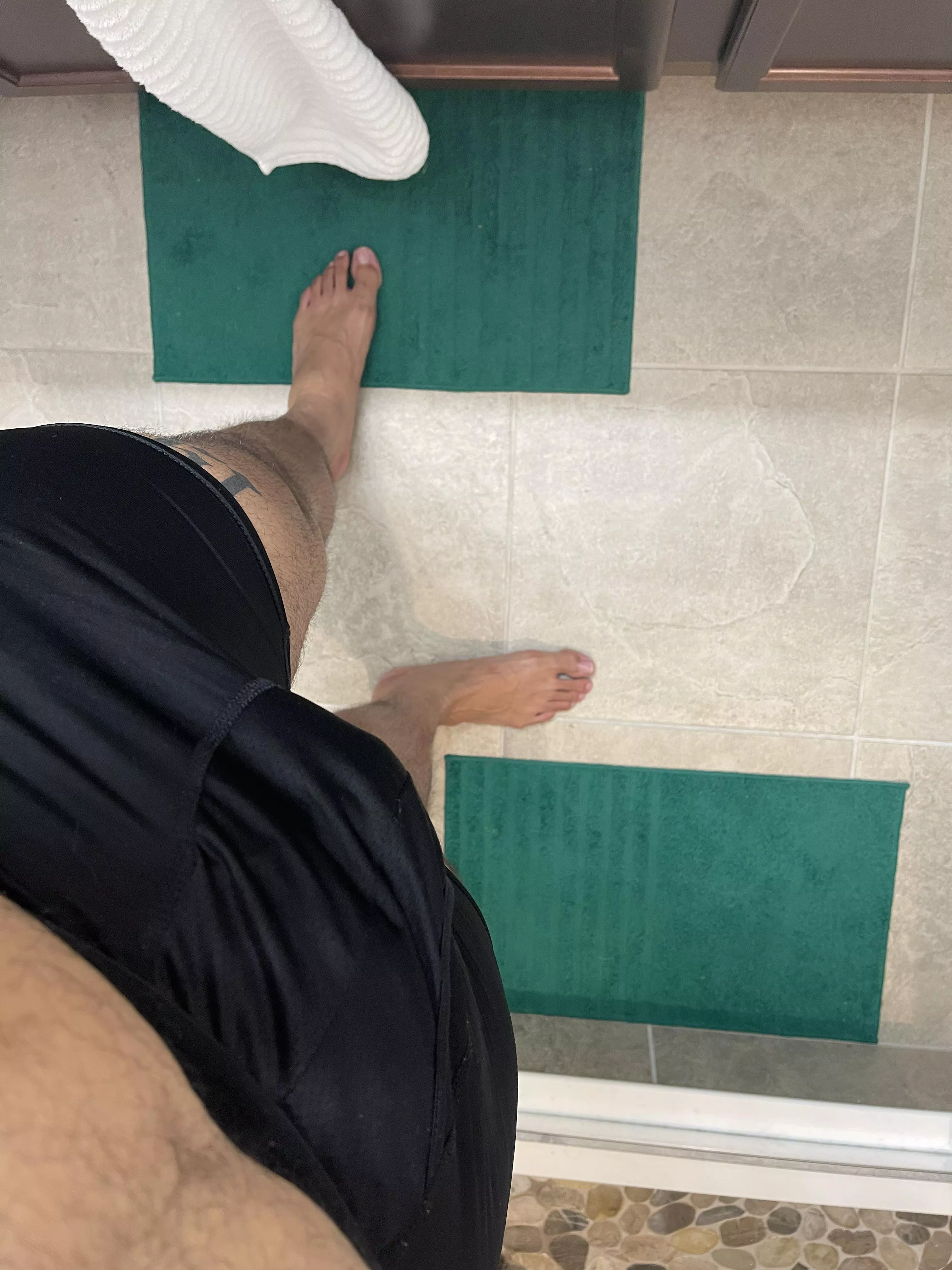 Feet need a massage after a 12 hour work day. Whoโs treating daddy? Feet need a massage after a 12 hour work day. Whoโs treating daddy?