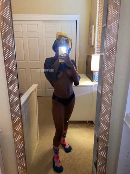 Felling kinky…I need those rough strokes