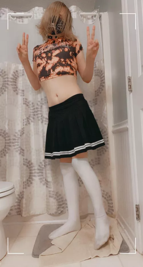 Felt cute, and sleepy. wanted to post , and then take a nap :3