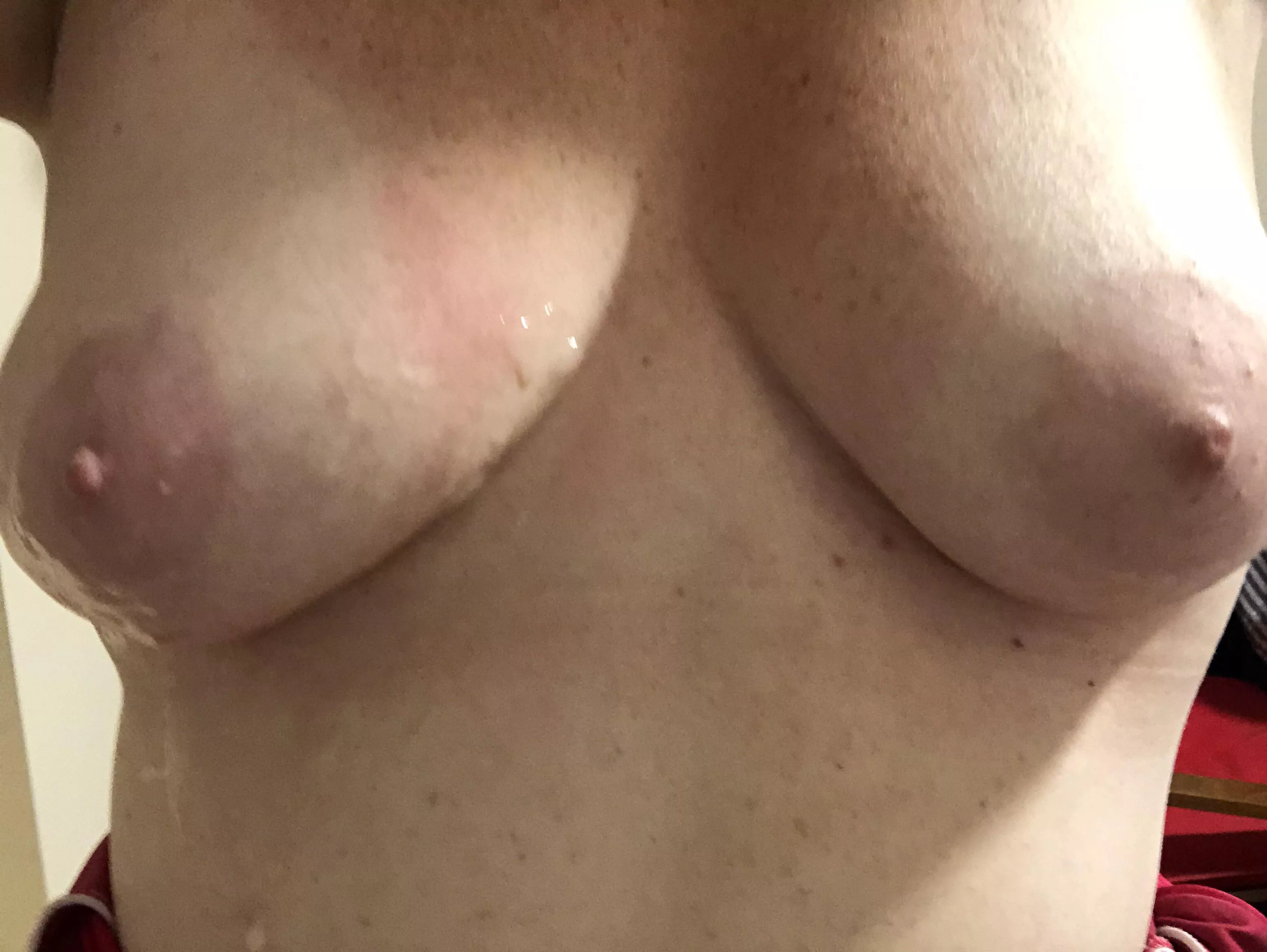 galleries busty bra cleavage selfie sex photo