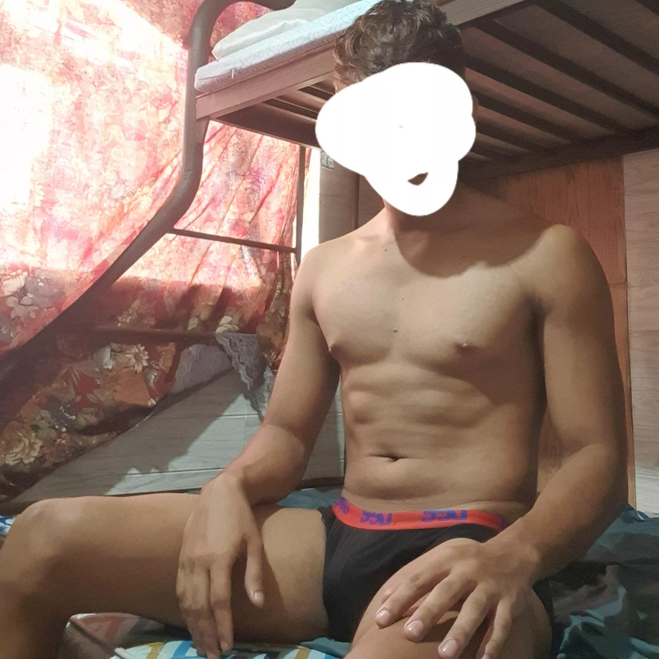 Felt sexy today. Filipino guy here.