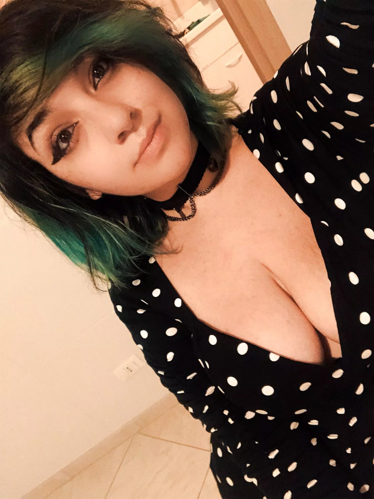 Felt strange without a dark lipstick 💄but happy because I have a new dress Felt strange without a dark lipstick 💄but happy because I have a new dress