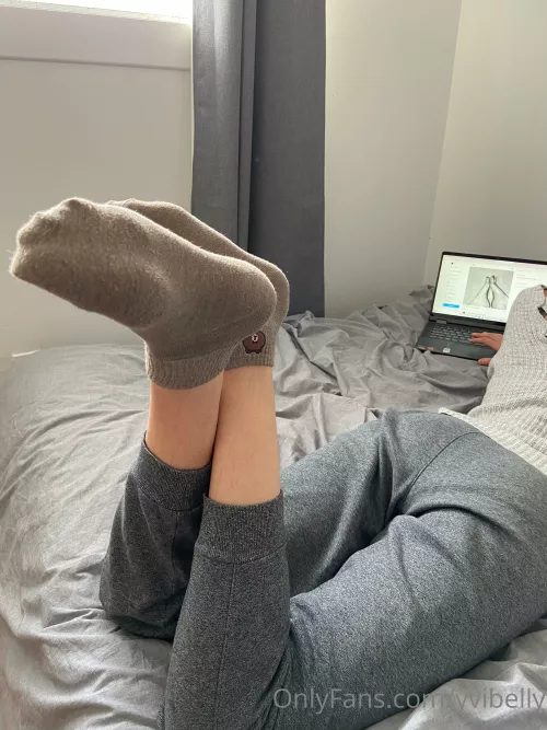 [female] Where are you looking at ? 🙄