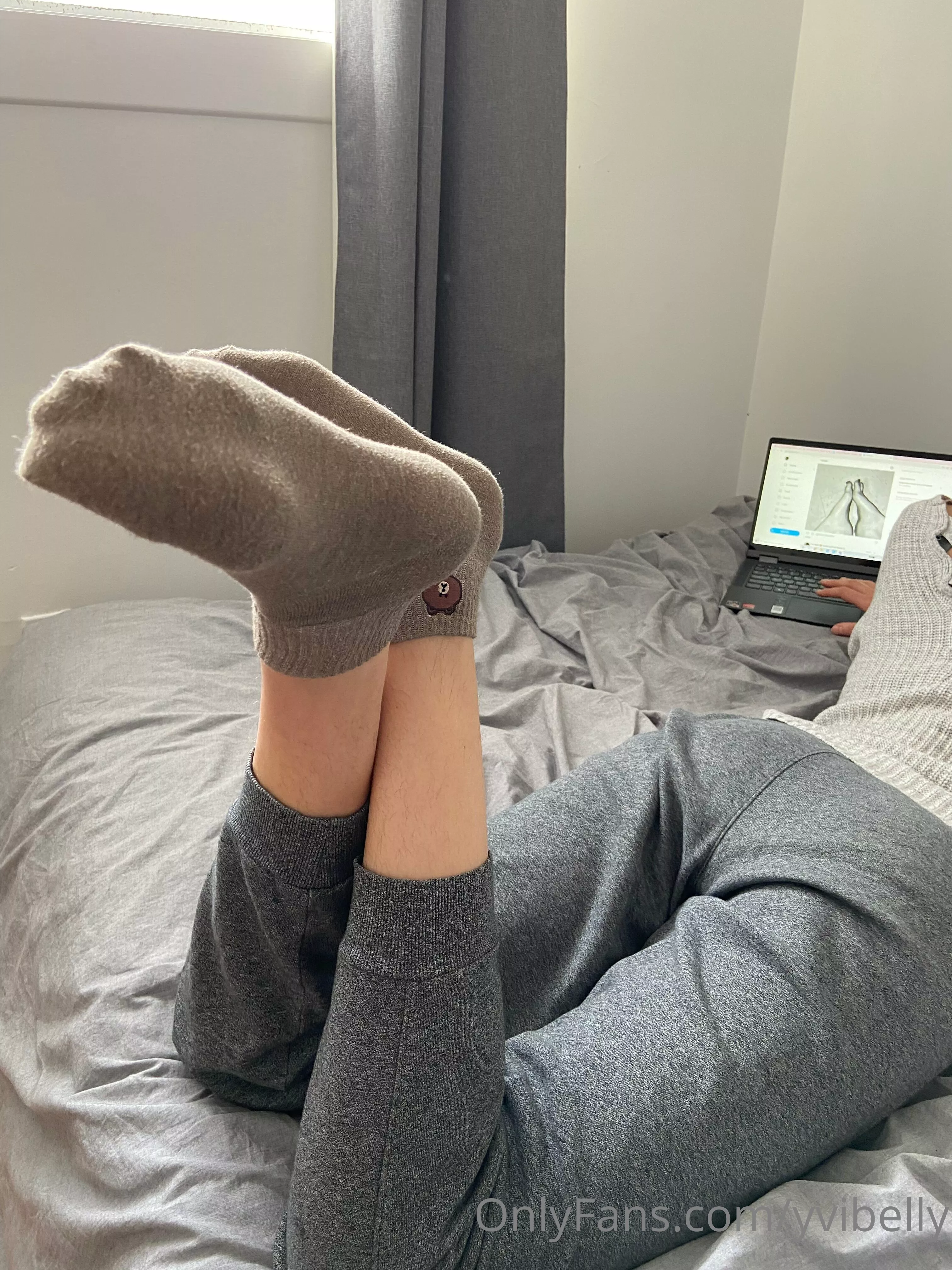 [female] Where are you looking at ? 🙄