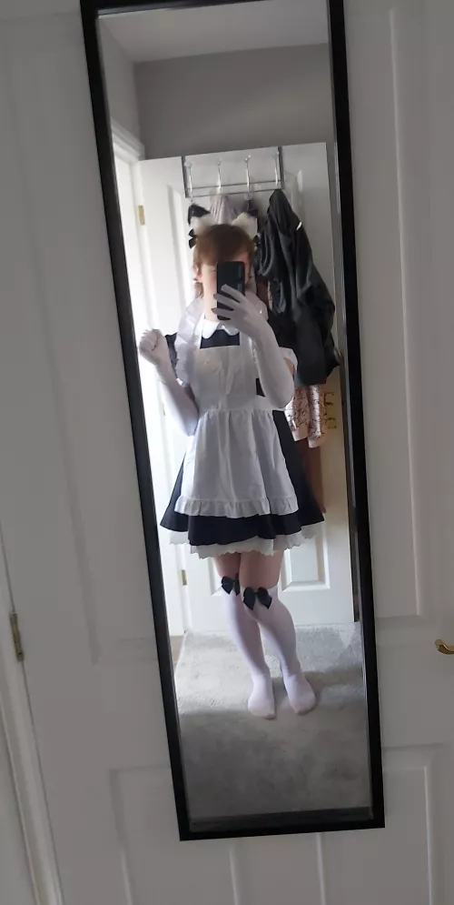 Femboy maid for hire :3 (from old account) Femboy maid for hire :3 (from old account)