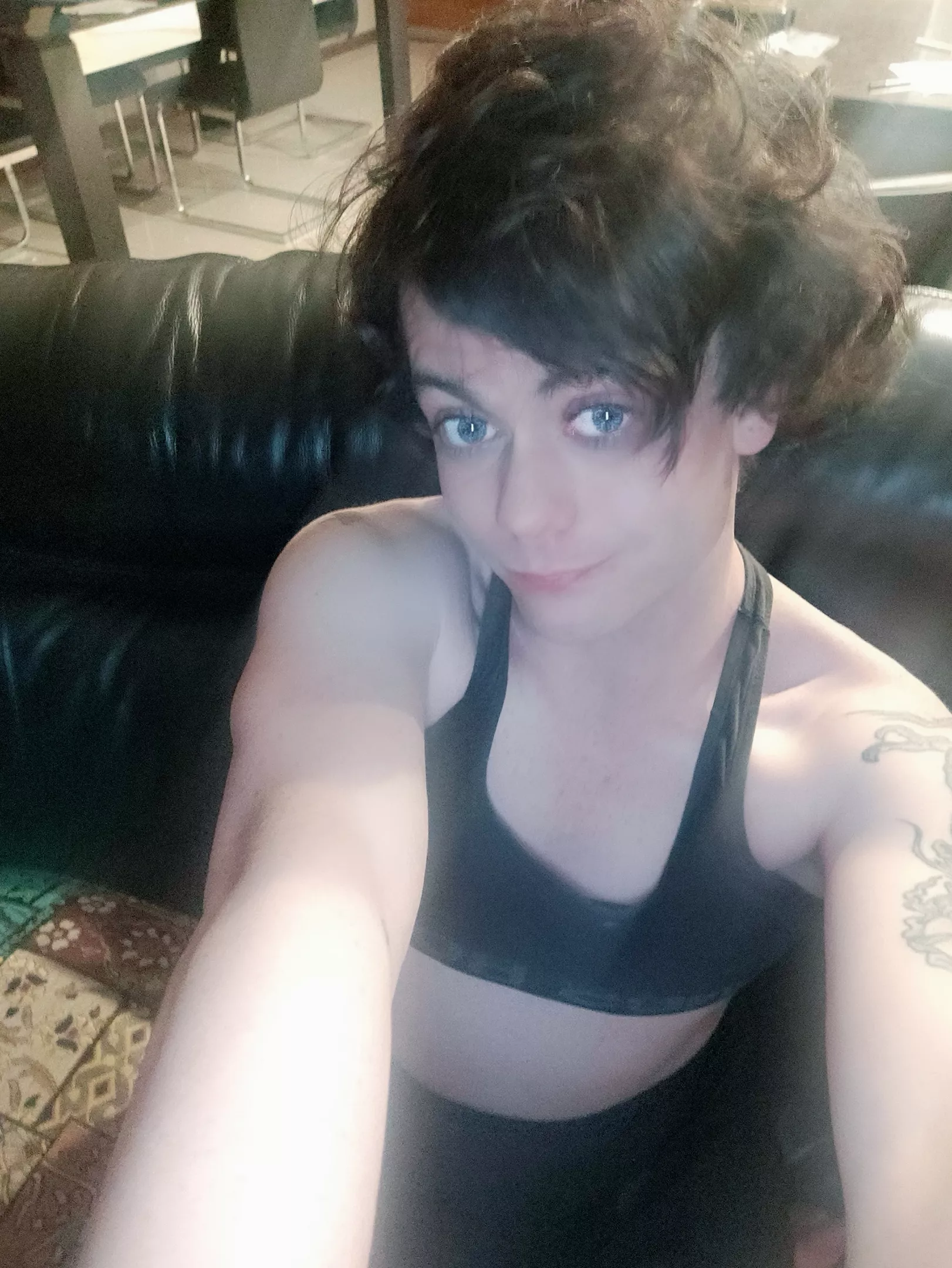 FemKitty 😻💦 any clothing recommendations and anyone got some cute presents for me? Xx