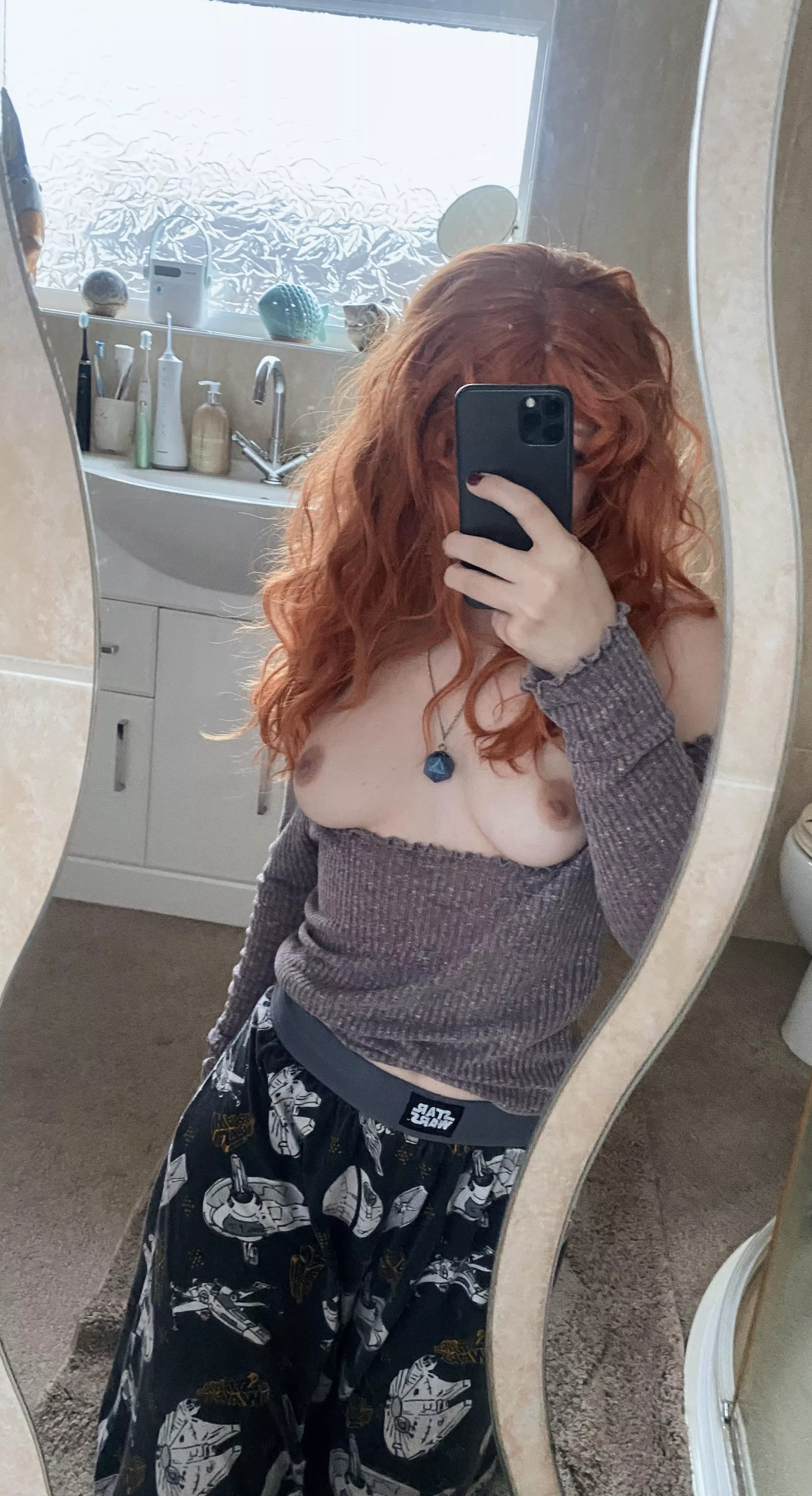 Fill me up and then watch Clone Wars with me? 🖤🌹