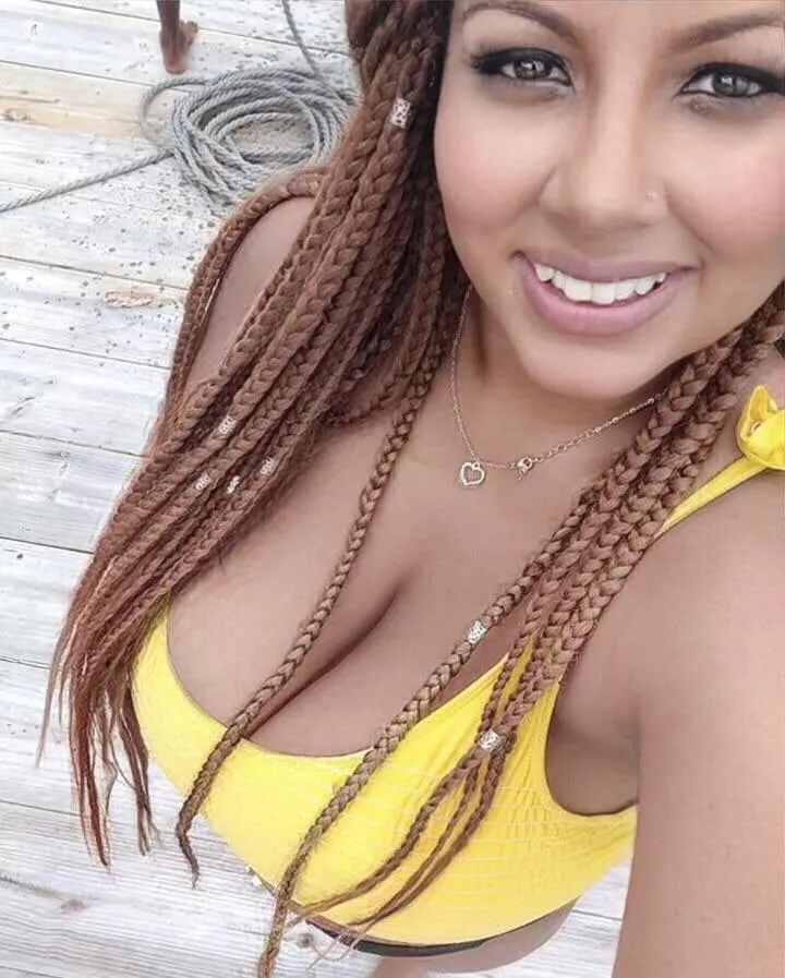 Finally a face reveal πis my wife busty enough for you! π§‘ Finally a face reveal πis my wife busty enough for you! π§‘