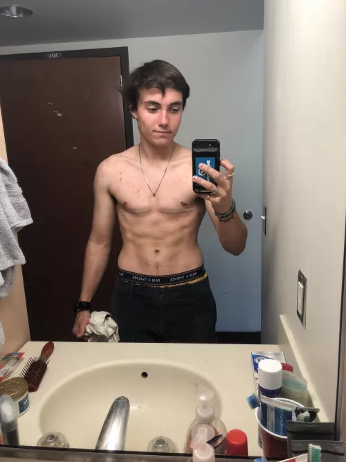 Finally acquiring abs :) Finally acquiring abs :)