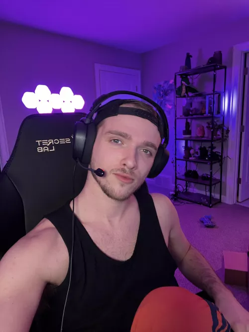 finally can game again! finally can game again!