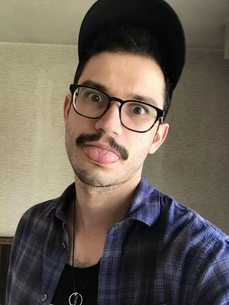 Finally downloaded spelunky 2 for switch! Hereโs a selfie from when I was in Colorado to celebrate Finally downloaded spelunky 2 for switch! Hereโs a selfie from when I was in Colorado to celebrate