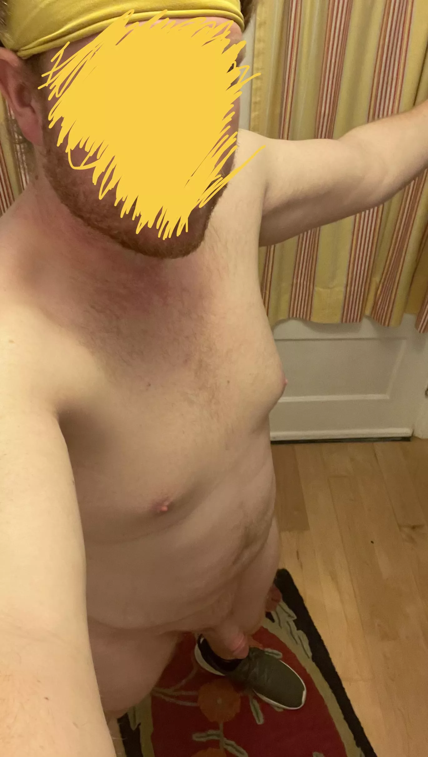 Finally getting comfortable being nude. ✌🏻