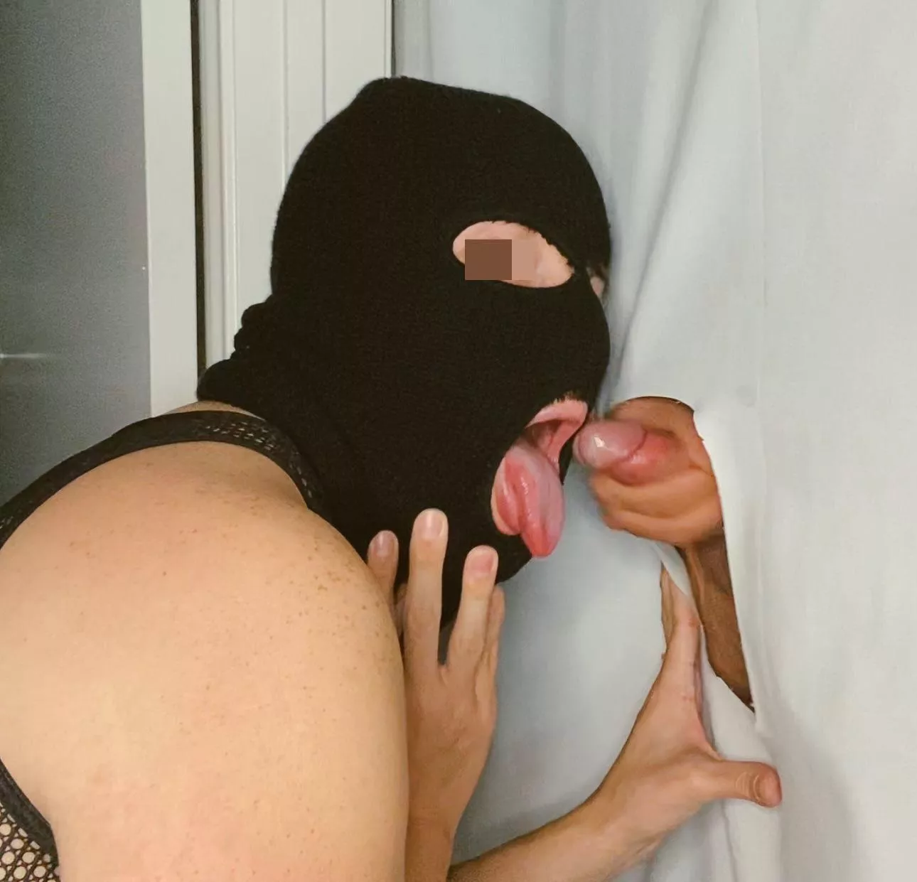 Finally got to use my glory hole set up 🕳 Finally got to use my glory hole set up 🕳