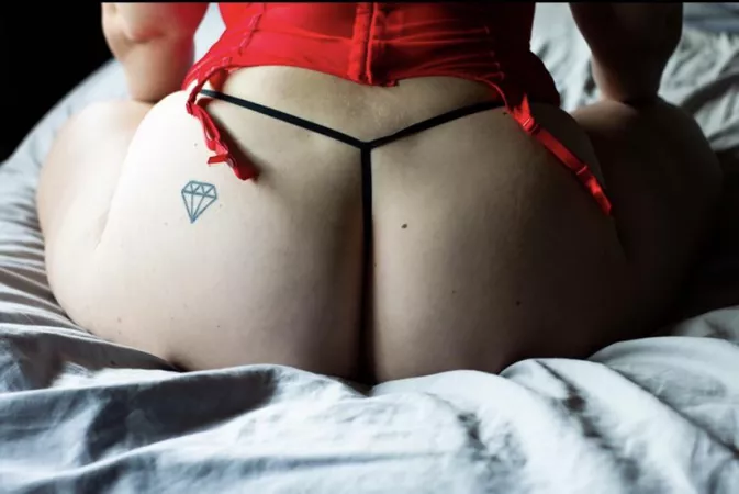 Finally made it to Thong Thursday!!! What are we doing for the long weekend?? ๐น ๐