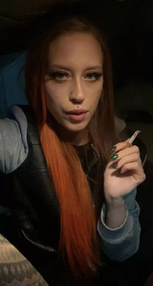 finished my cig in the car cuz itβs sooo cold π₯Ά