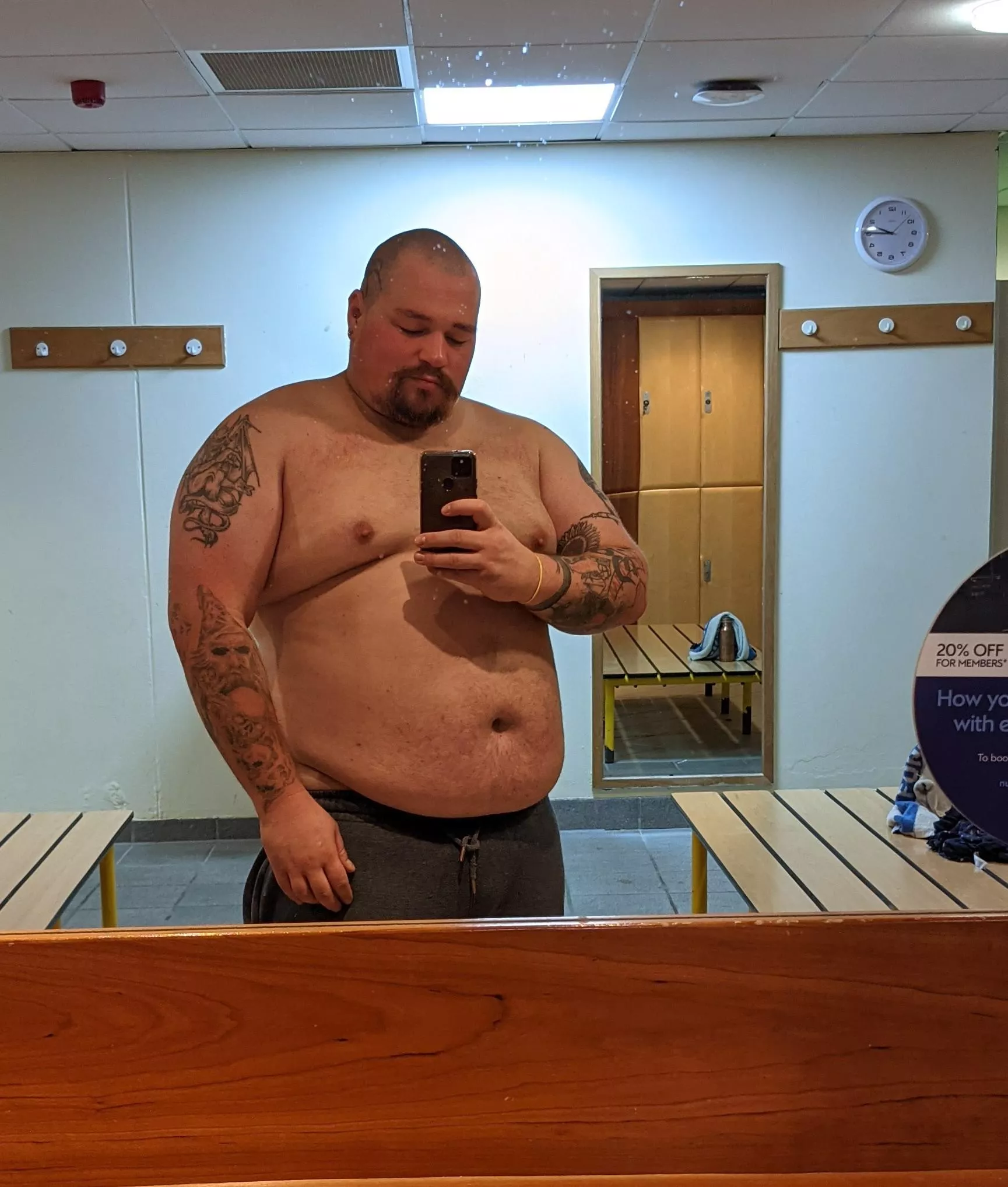 First ever gym mirror selfie 🤷 First ever gym mirror selfie 🤷