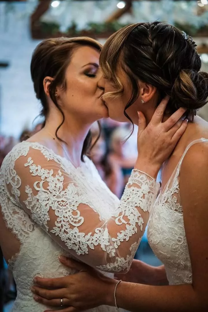 Porn Kiss Wedding - First married kiss nude porn picture | Nudeporn.org