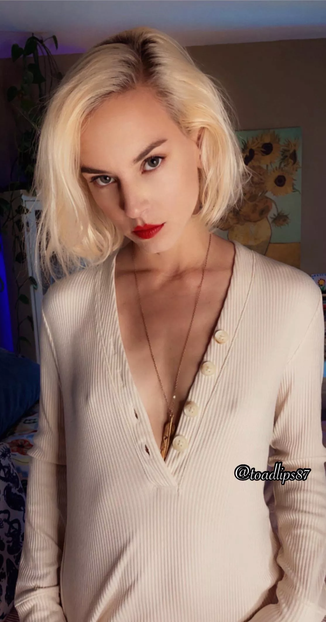 First post here ❤️ little boobs, dramatic nipples First post here ❤️ little boobs, dramatic nipples