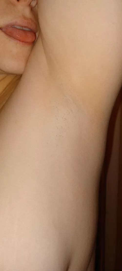 First post here. Should I stay? 😘