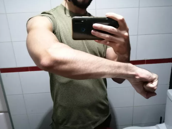 First post. How's my forearm? First post. How's my forearm?