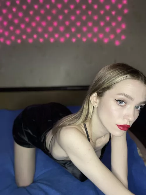 First post! I looove sundressses so you'll be seeing me here a lot.